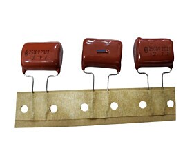 Capacitor Poliéster 2K x 2K5 = 2500V 202J