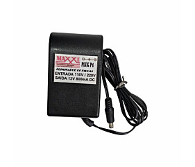 Eliminador de Pilhas Entrada 110V/220V Saída 12V 800mA DC Plug P4 Maxxi 1