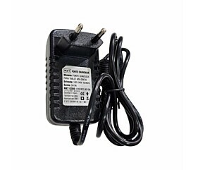 Fonte Chaveada Para Uso Geral 3A 5V 15W Com 2 Plugs Adapadores Inclusos Mxt 1