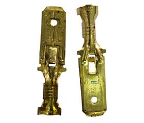 Conector Fêmea Dourado Para Fio de Alto Falante de Carro