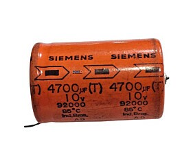 Capacitor Eletrolítico 4700uF x 10V 85º Axial 92000 Siemens