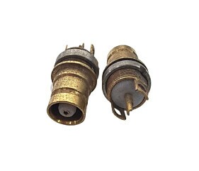 Conector BNC Dourado Fêmea Com Rosca Para Painel