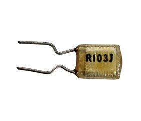 Capacitor Poliéster 10K x 50V = R103J