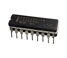 Circuito Integrado D82C284-10 Cerâmico