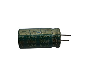 Capacitor Eletrolítico 1500uF x 6,3V RD 105º Sanyo Pré Cortado