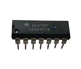 Circuito Integrado MC670P