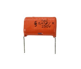 Capacitor Poliéster 470K x 250V 10% 